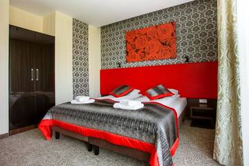 Фото номера Семейный номер с видом на озеро Гостевой дом Pensjonat &amp; Spa Raj г. Райгруд 5